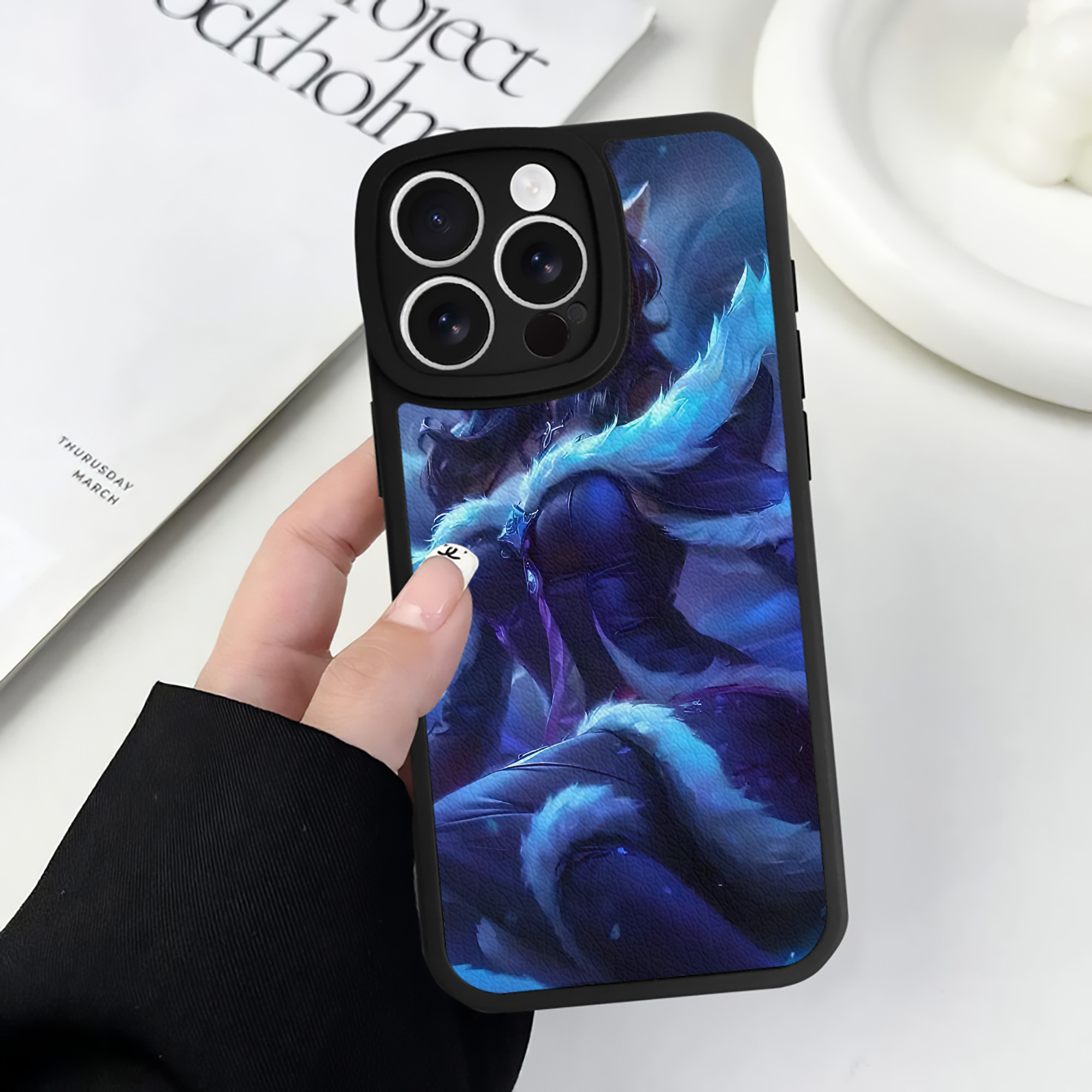 リーグ・オブ・レジェンド League of Legends LOL 【iPhone 16シリーズ対応】シリコンスマホケース（レザー調） 材質：シリコン
